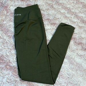 Alphalete Amplify Leggings Size M